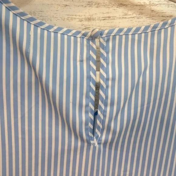 Nordstrom Rack Strip Sleeveless Blouse | SIZE L - Picture 5 of 7